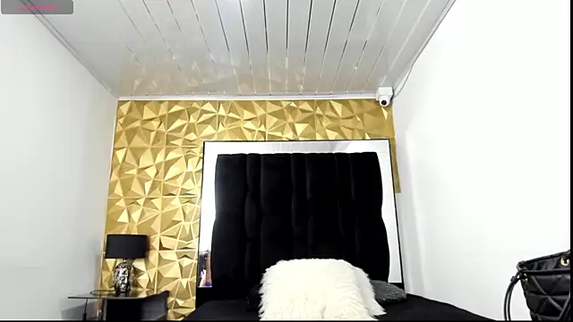 Snapshot of karlyn_angels chatting on March 9, 2025, 6:32 pm karlyn angels online show from March 9, 2025, 6:32 pm