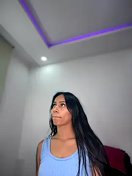 Snapshot of karlyn_angels chatting on December 22, 2025, 11:13 pm karlyn angels online show from December 22, 2025, 11:13 pm