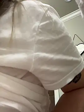 Snapshot of Vivian_MayXxX chatting on November 19, 2025, 1:49 am Vivian MayXxX online show from November 19, 2025, 1:49 am