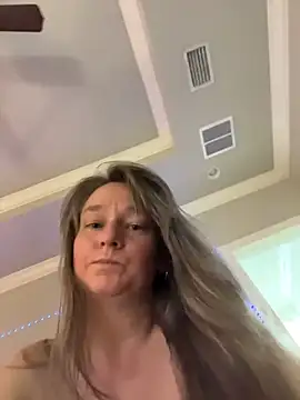 Snapshot of Vivian_MayXxX chatting on February 17, 2026, 10:05 pm Vivian MayXxX online show from February 17, 2026, 10:05 pm