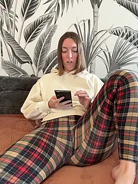 Daisy Michto Officiel online show from May 19, 2026, 12:11 pm