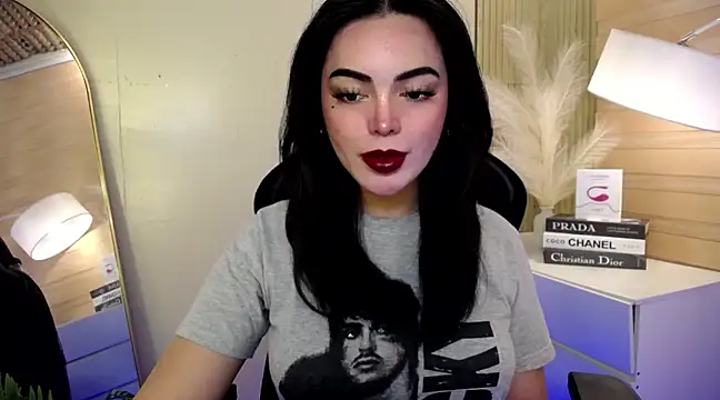 Snapshot of HotstuffCherrySummer chatting on December 9, 2024, 6:23 am HotstuffCherrySummer online show from December 9, 2024, 6:23 am