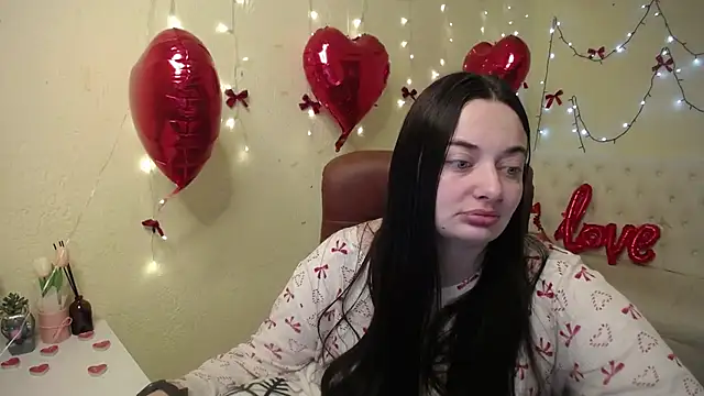 Snapshot of MilanaPrice chatting on February 12, 2026, 8:37 pm MilanaPrice online show from February 12, 2026, 8:37 pm