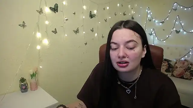 Snapshot of MilanaPrice chatting on March 1, 2026, 8:16 am MilanaPrice online show from March 1, 2026, 8:16 am