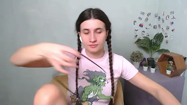 MaryEm976 online show from January 10, 2026, 4:14 am