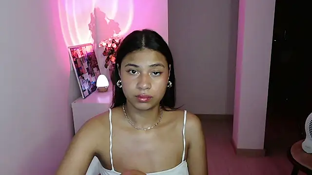 dark enchantress  online show from January 11, 2025, 2:20 am