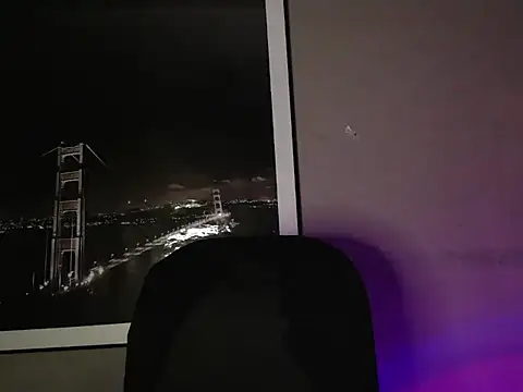 Snapshot of dark_enchantress_ chatting on January 8, 2026, 11:51 pm dark enchantress online show from January 8, 2026, 11:51 pm