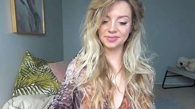 Snapshot of BelieveinEmliy chatting on January 2, 2025, 9:22 am BelieveinEmliy online show from January 2, 2025, 9:22 am