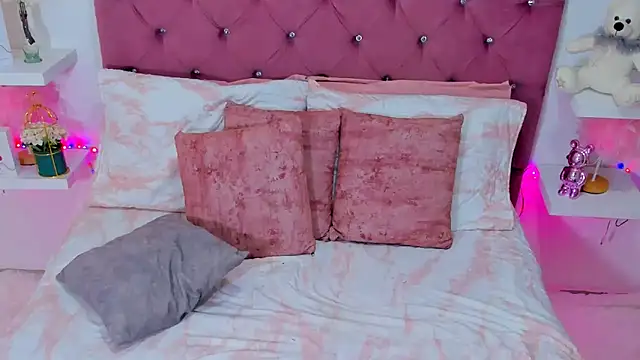 JanneCarter online show from March 6, 2025, 6:59 pm