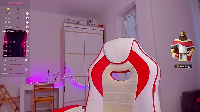 Snapshot of HotCarolineXO chatting on December 24, 2024, 7:49 am HotCarolineXO online show from December 24, 2024, 7:49 am