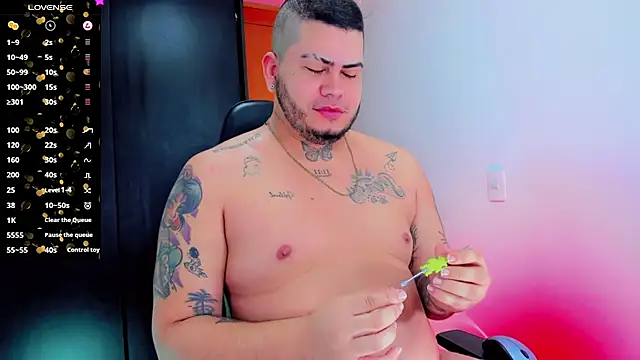 Thomas chubbyxhot online show from October 26, 2025, 6:08 am