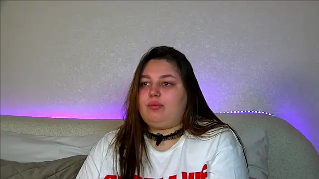 LillianKim online show from October 16, 2025, 6:42 pm