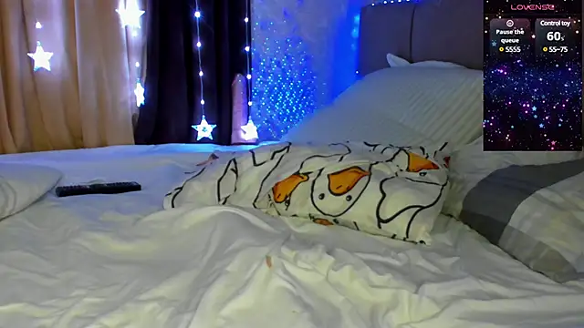 92yourbitch922 online show from January 17, 2025, 8:44 pm