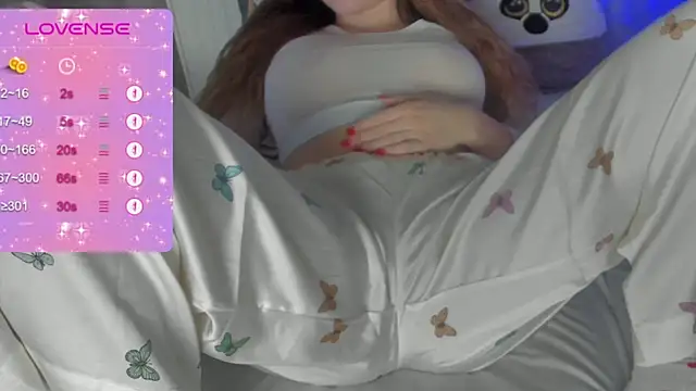 Snapshot of 92yourbitch922 chatting on February 24, 2026, 3:21 pm 92yourbitch922 online show from February 24, 2026, 3:21 pm