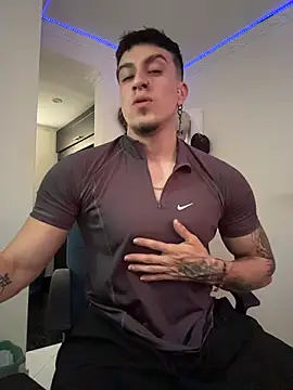 Snapshot of strongboy_ chatting on March 13, 2026, 7:20 pm strongboy online show from March 13, 2026, 7:20 pm