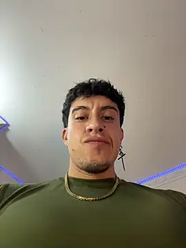 strongboy  online show from July 18, 2026, 3:00 am
