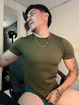 strongboy  online show from August 1, 2026, 5:23 pm