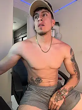 strongboy  online show from August 3, 2026, 4:55 pm