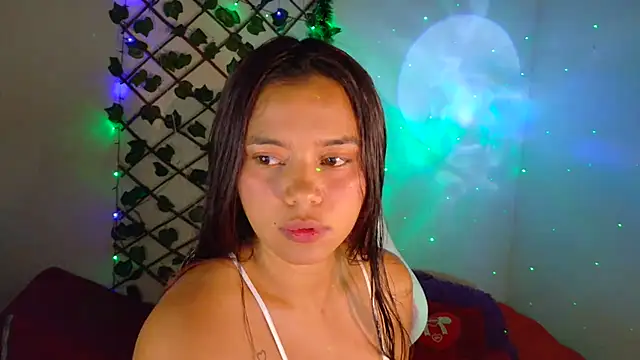 Snapshot of -Camila_ chatting on May 2, 2026, 2:55 pm -Camila online show from May 2, 2026, 2:55 pm
