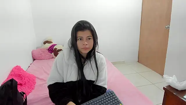 Snapshot of sweetnia chatting on February 19, 2026, 7:54 pm sweetnia online show from February 19, 2026, 7:54 pm