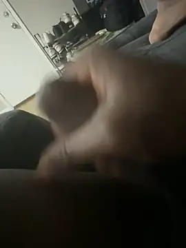 Snapshot of little0245 chatting on February 8, 2026, 1:31 am little0245 online show from February 8, 2026, 1:31 am