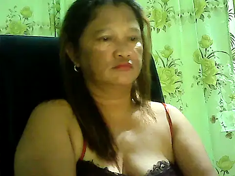 Snapshot of hott_scarlett chatting on February 19, 2026, 12:45 pm hott scarlett online show from February 19, 2026, 12:45 pm