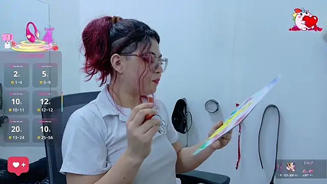 Catwhite  online show from March 10, 2025, 3:41 pm