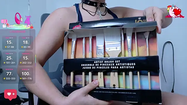 Catwhite  online show from March 14, 2025, 3:36 pm