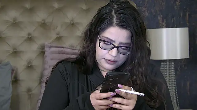 AriaRussell online show from May 3, 2026, 8:15 pm