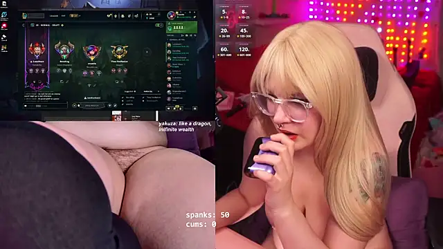 Snapshot of evamila chatting on February 16, 2025, 11:49 am evamila online show from February 16, 2025, 11:49 am