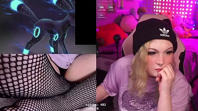 Snapshot of evamila chatting on March 23, 2025, 1:20 am evamila online show from March 23, 2025, 1:20 am