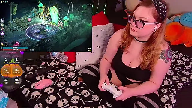 Snapshot of evamila chatting on October 21, 2025, 11:44 am evamila online show from October 21, 2025, 11:44 am