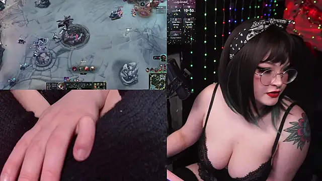 Snapshot of evamila chatting on November 22, 2025, 2:32 am evamila online show from November 22, 2025, 2:32 am