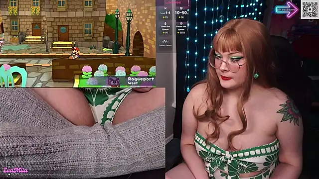 Snapshot of evamila chatting on December 17, 2025, 1:11 am evamila online show from December 17, 2025, 1:11 am