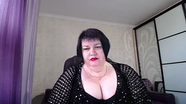 JuicyLady Di online show from September 27, 2025, 4:39 am