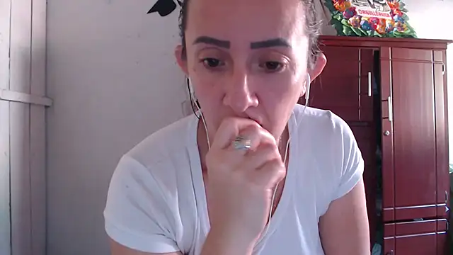 Snapshot of DeepAnal07 chatting on October 19, 2025, 9:48 pm DeepAnal07 online show from October 19, 2025, 9:48 pm