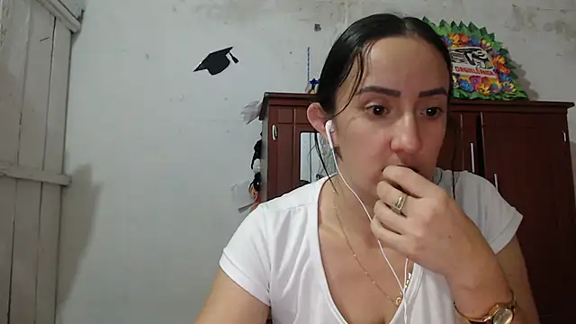 Snapshot of DeepAnal07 chatting on October 25, 2025, 3:18 pm DeepAnal07 online show from October 25, 2025, 3:18 pm