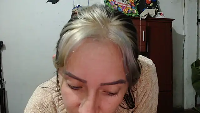 Snapshot of DeepAnal07 chatting on December 18, 2025, 4:07 am DeepAnal07 online show from December 18, 2025, 4:07 am