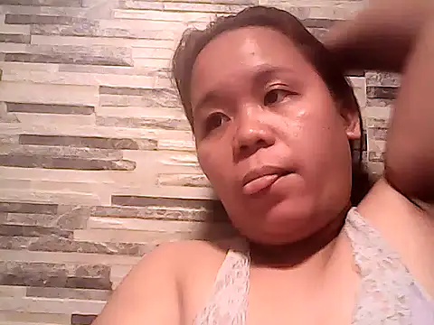 Snapshot of hotcastlexxx chatting on December 10, 2024, 2:38 am hotcastlexxx online show from December 10, 2024, 2:38 am