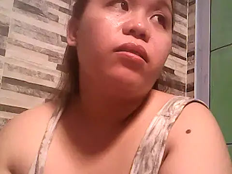 Snapshot of hotcastlexxx chatting on December 12, 2024, 11:40 am hotcastlexxx online show from December 12, 2024, 11:40 am