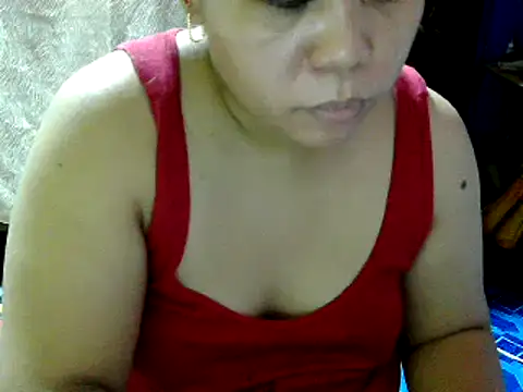 Snapshot of hotcastlexxx chatting on May 30, 2026, 2:25 pm hotcastlexxx online show from May 30, 2026, 2:25 pm