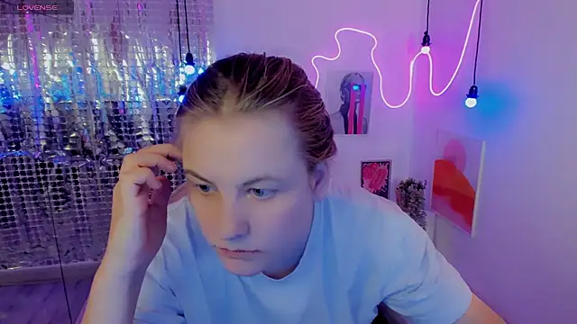 JadeSoft online show from January 17, 2025, 8:44 pm