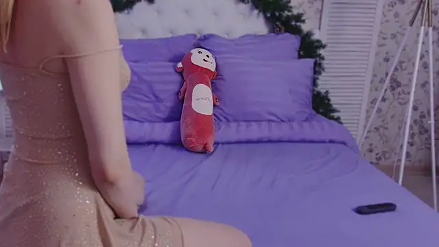 Snapshot of Wendy-Darling chatting on December 28, 2024, 2:01 am Wendy-Darling online show from December 28, 2024, 2:01 am