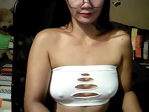 Mia Rein online show from March 11, 2026, 11:16 am