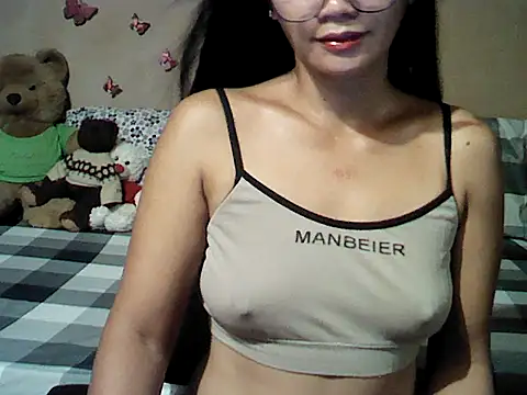 Mia Rein online show from May 13, 2026, 1:41 pm