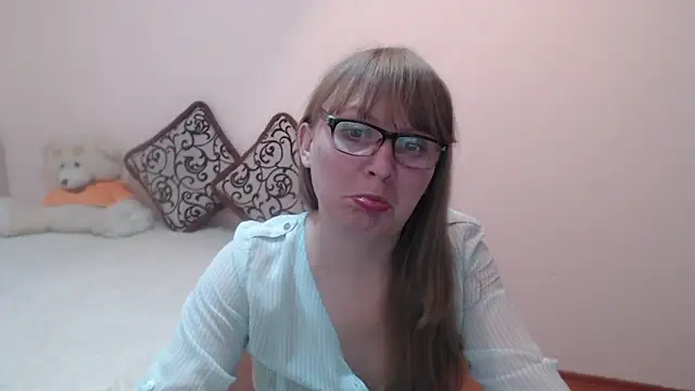 MargotLot online show from February 27, 2025, 11:10 am