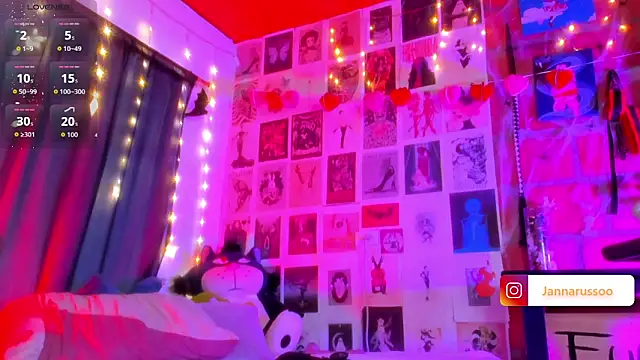 Snapshot of EmmaRusso chatting on February 22, 2026, 7:23 pm EmmaRusso online show from February 22, 2026, 7:23 pm