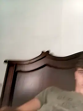 Snapshot of Miguel_1233 chatting on October 24, 2025, 2:35 pm Miguel 1233 online show from October 24, 2025, 2:35 pm