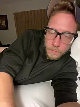 Snapshot of Tomas_Zaddy chatting on December 29, 2024, 7:17 am Tomas Zaddy online show from December 29, 2024, 7:17 am