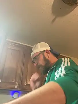 Snapshot of Tomas_Zaddy chatting on December 5, 2025, 12:08 am Tomas Zaddy online show from December 5, 2025, 12:08 am